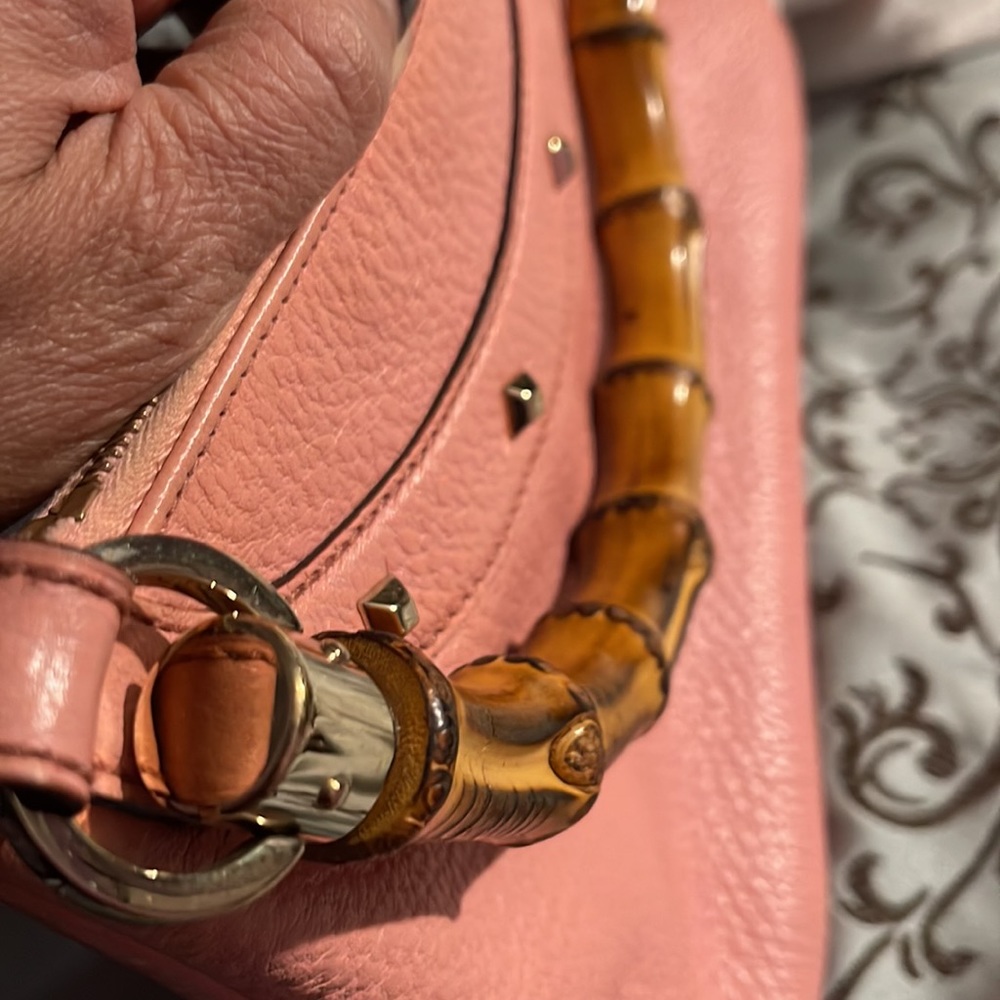 Authentic Pink Leather Gucci ANITA Handbag with Bamboo handle and bamboo zipper - Picture 16 of 17